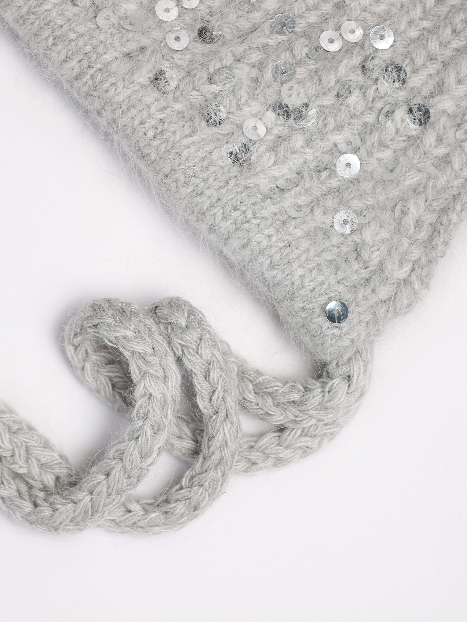 Шапка-капор с пайетками в ассортименте